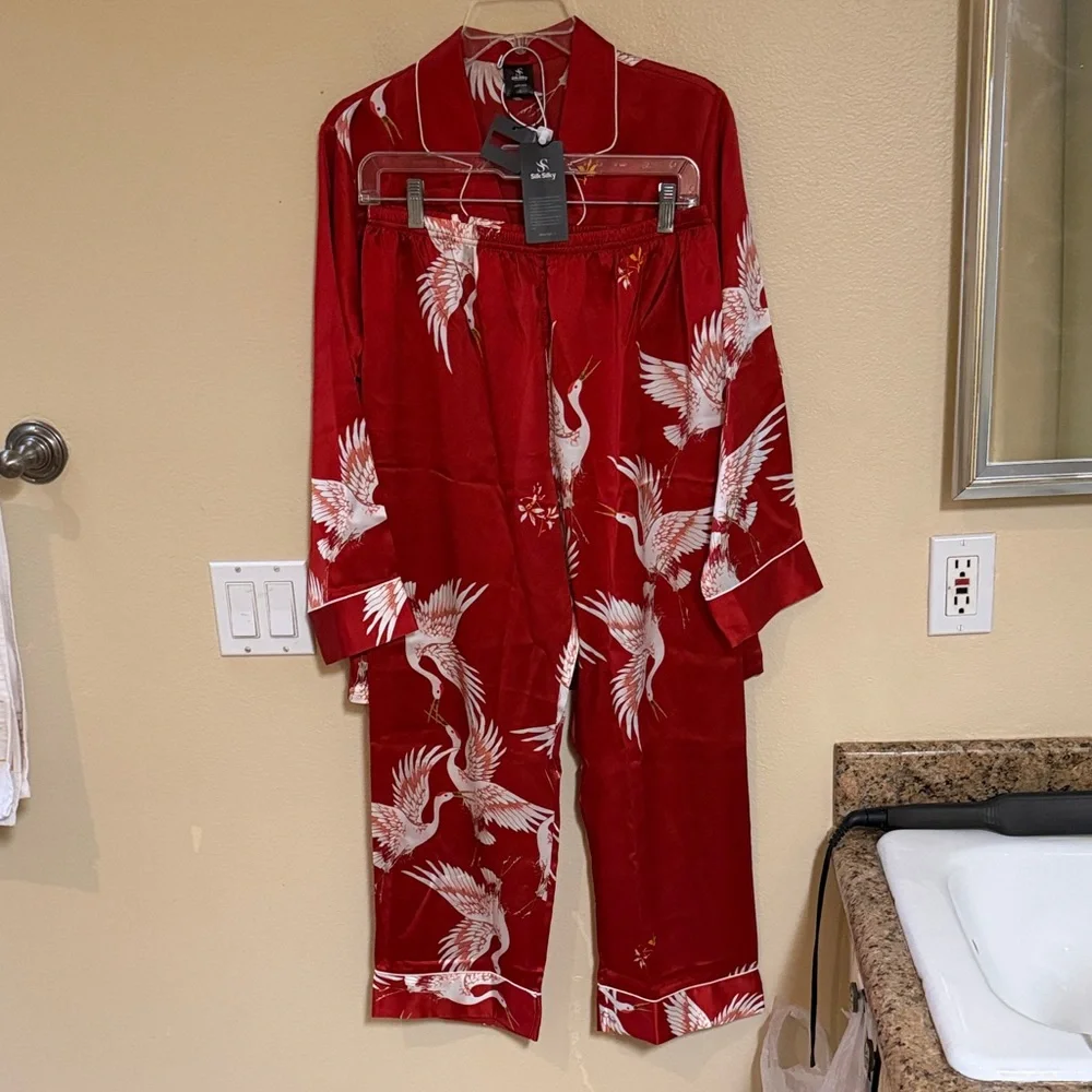 NWT Red Crane Print Pajama Set - Picture 1 of 4